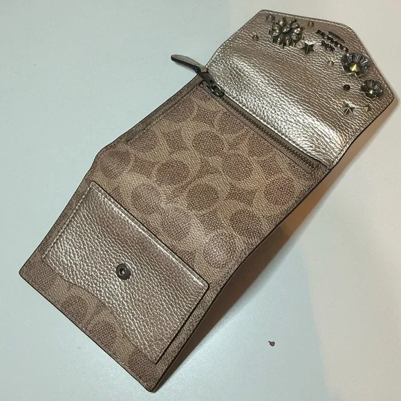 Coach Rare Floral Appliqué Studded Flap Trifold Wallet Gold & Brown NWOT - Picture 7 of 14